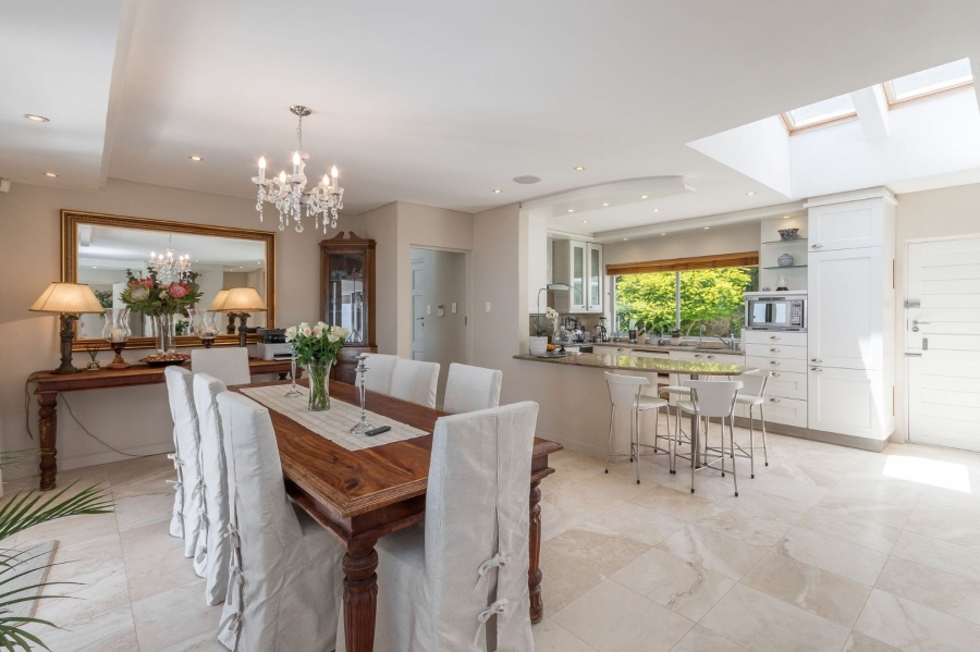 To Let 4 Bedroom Property for Rent in Camps Bay Western Cape